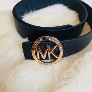 Michael Kors Black Belt Like New worn once
